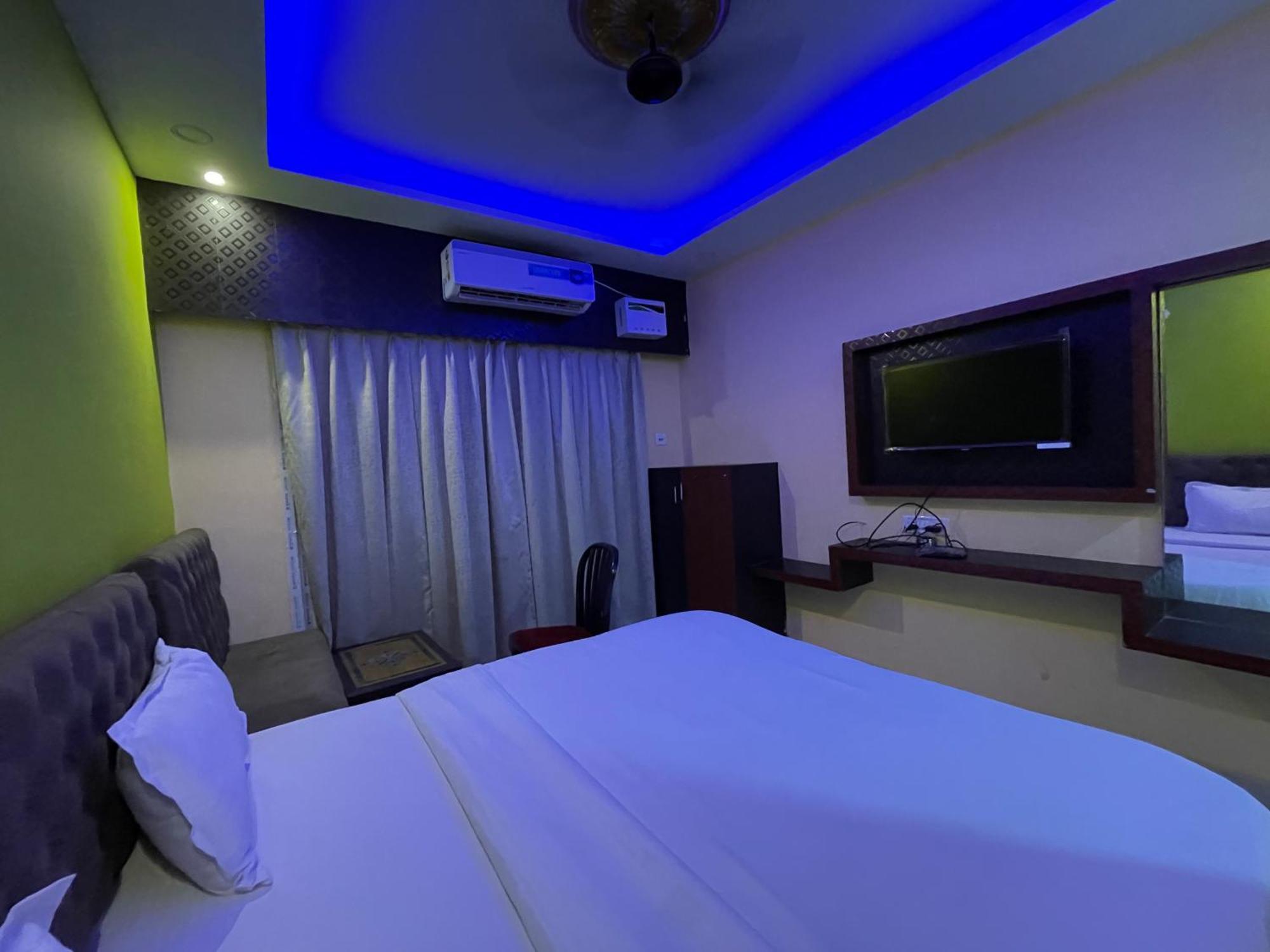 Hotel Seven Inn By Seven Group Purî Extérieur photo